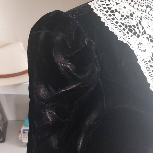 Vintage Jessica McClintock Gunne Sax Black Velvet Victorian Dress |  Gothic - Picture 8 of 13